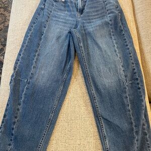 Old Navy Blue Denim Barrel jeans size 4 jeans